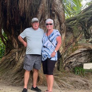 Meet your Posher, Sharon